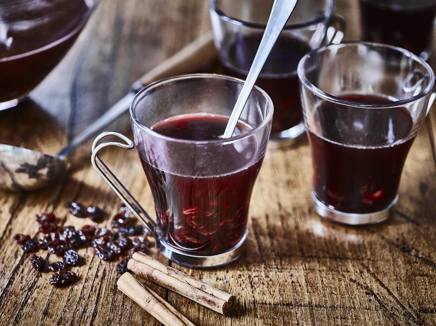 California raisin almond glogg